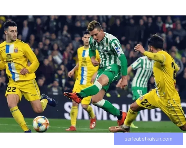 巴列卡诺防线稳定，近期表现稳健可期助力球队竞争力增强